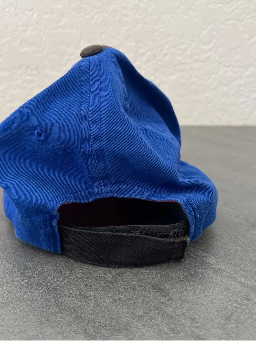 Disney Cars 2 Lightning McQueen Hook & Loop Adjustable Cotton Hat Ball Cap Youth